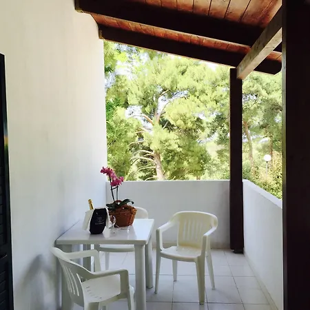 Vakantiepark Villaggio Club Baia Di Paradiso 3*