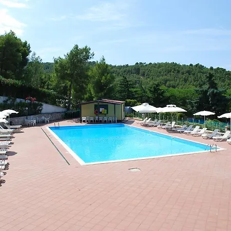 Vakantiepark Villaggio Club Baia Di Paradiso Peschici