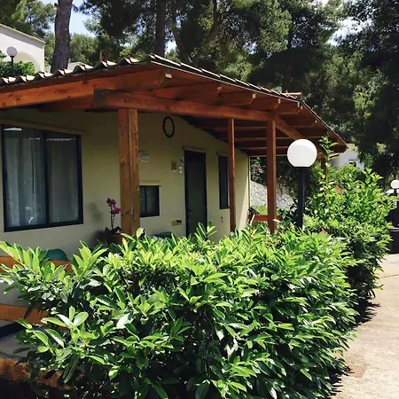 Villaggio Club Baia Di Paradiso Vakantiepark 3*
