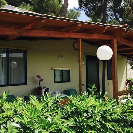 Vakantiepark Villaggio Club Baia Di Paradiso
